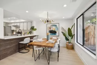 Photo #5: ML82019038 Listing 