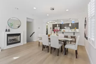 Photo #5: ML82019135 Listing