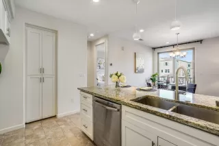 Photo #3: ML82019261 Listing 