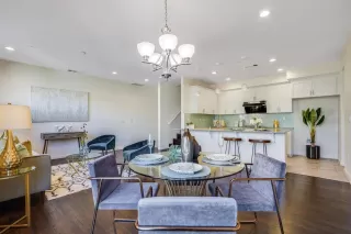 Photo #5: ML82019261 Listing 