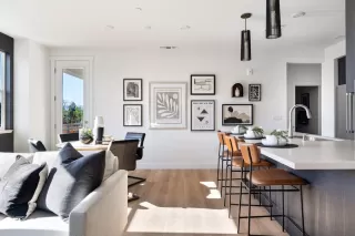 Photo #5: ML82019289 Listing 