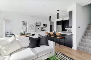 Photo #6: ML82019289 Listing 