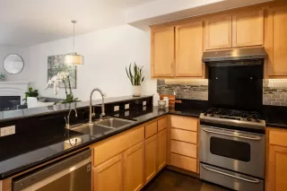 Photo #5: ML82019349 Listing 