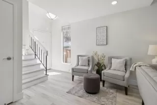 Photo #5: ML82019396 Listing 