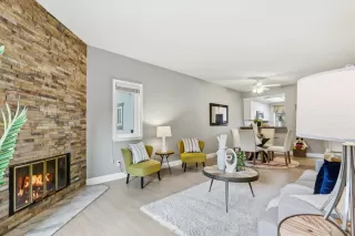 Photo #4: ML82019458 Listing