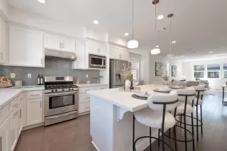 Photo #3: ML82019481 Listing 