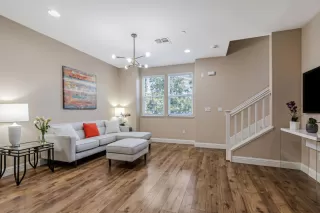 Photo #3: ML82019508 Listing 