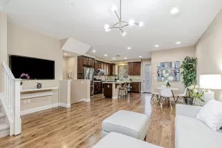 Photo #4: ML82019508 Listing 