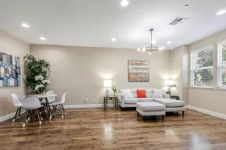 Photo #6: ML82019508 Listing 