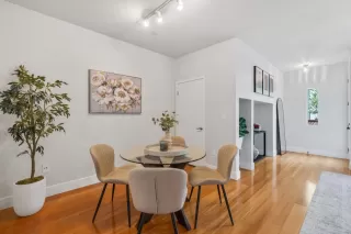 Photo #5: ML82019528 Listing 