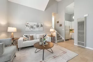 Photo #6: ML82019529 Listing