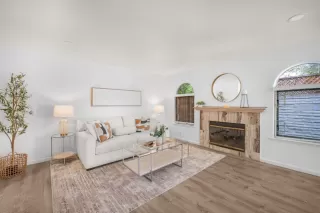 Photo #3: ML82019564 Listing