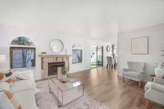 Photo #4: ML82019564 Listing