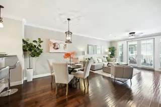 Photo #5: ML82019652 Listing 