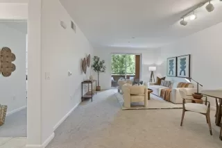 Photo #5: ML82019701 Listing 