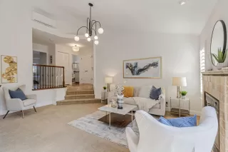 Photo #4: ML82019827 Listing