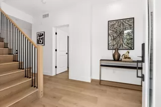 Photo #3: ML82019834 Listing 