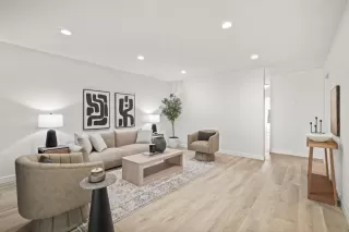 Photo #5: ML82019880 Listing 