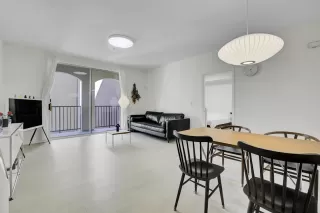 Photo #5: ML82019947 Listing 