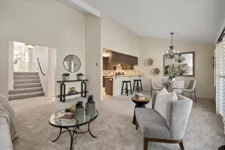 Photo #5: ML82019948 Listing 