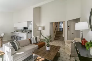 Photo #4: ML82019971 Listing 