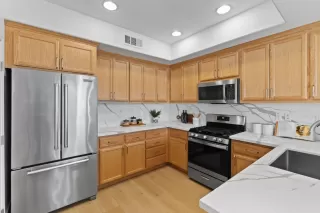 Photo #5: ML82019992 Listing 