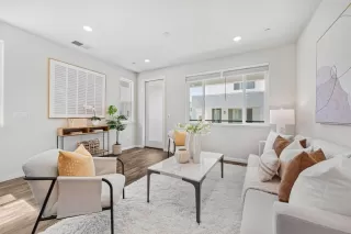 Photo #2: ML82020131 Listing