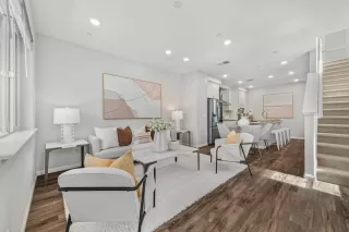 Photo #4: ML82020131 Listing