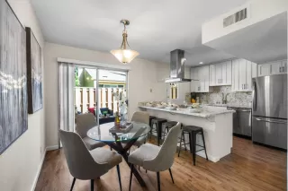 Photo #2: ML82020284 Listing 