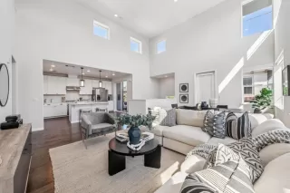 Photo #1: ML82020290 Listing 