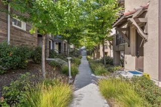 Photo #4: ML82020290 Listing 