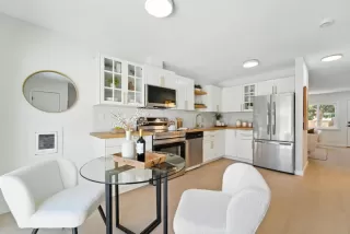 Photo #5: ML82020404 Listing 