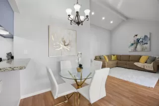 Photo #4: ML82020452 Listing 