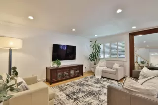 Photo #5: ML82020508 Listing