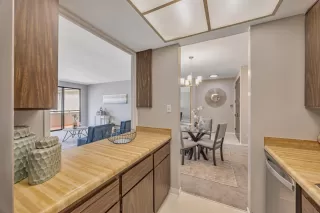 Photo #6: ML82020511 Listing