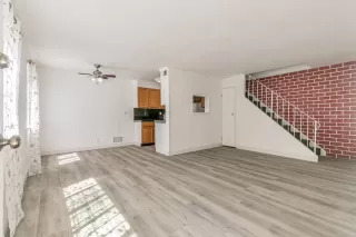 Photo #6: ML82020531 Listing