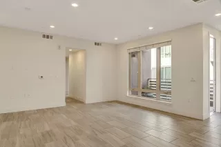 Photo #4: ML82020554 Listing