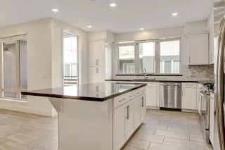 Photo #6: ML82020554 Listing