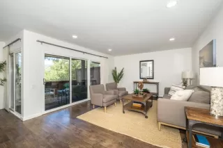 Photo #5: ML82020585 Listing 