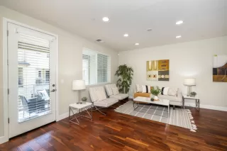 Photo #4: ML82020601 Listing