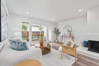 Photo #4: ML82020672 Listing 