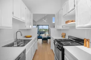 Photo #5: ML82020701 Listing 