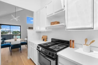 Photo #6: ML82020701 Listing 