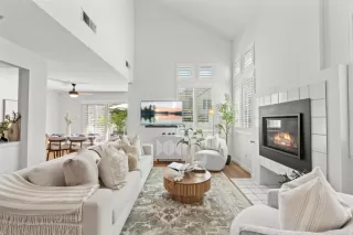 Photo #2: ML82020781 Listing 