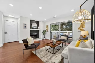 More Details about MLS # ML82020878 : 5506 SEAN CIR 112