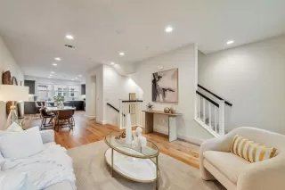 Photo #5: ML82020976 Listing