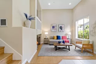 Photo #5: ML82021017 Listing 