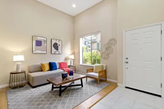 Photo #6: ML82021017 Listing 