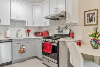 Photo #6: ML82021030 Listing 