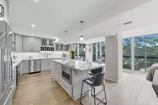 Photo #4: ML82021033 Listing 